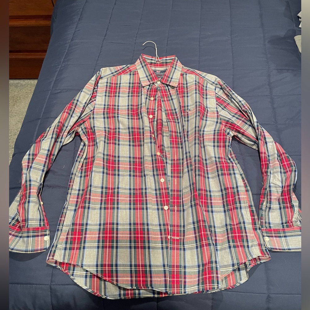 Men’s vineyard vines button down